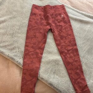 Gymshark Adapt Camo Seamless Ribbed Leggings - Soft Berry/Sunbaked Pink - SMALL